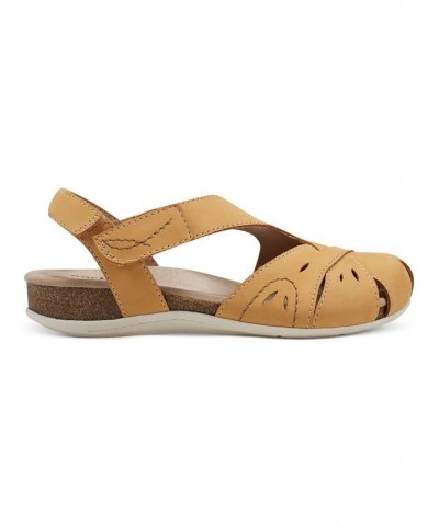 Origins Women's Birdine Flats Beige Leather $39.16 Shoes